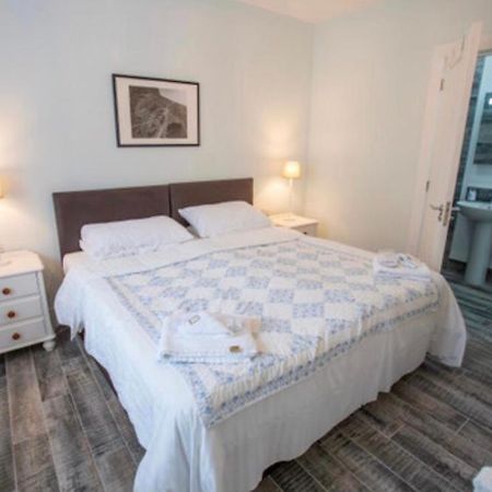 Water's Edge Glenarm Bed&Breakfast&Self Catering Apartment Exterior foto