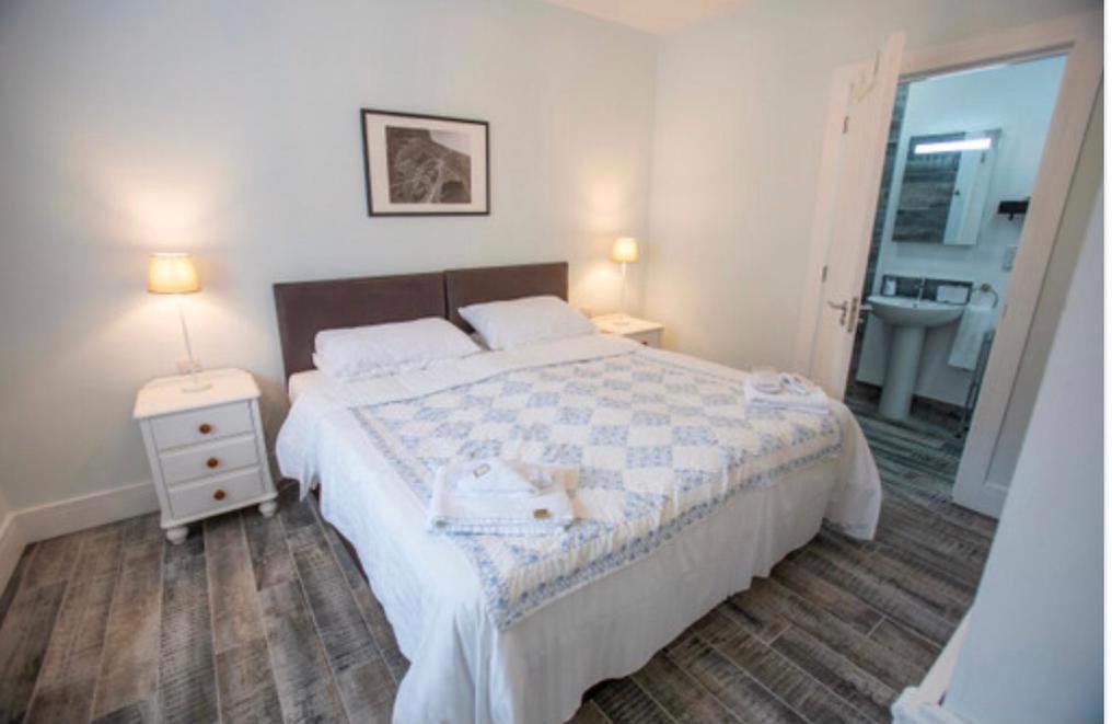 Water's Edge Glenarm Bed&Breakfast&Self Catering Apartment Exterior foto